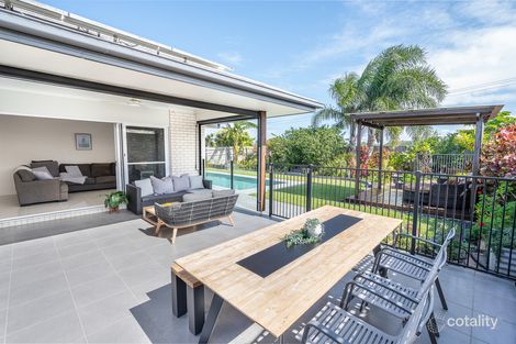 Property photo of 30 Surfrider Place Mudjimba QLD 4564