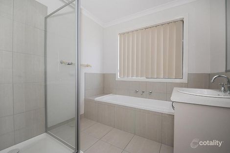Property photo of 21 Springwater Drive Drouin VIC 3818