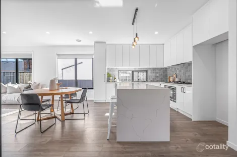 Property photo of 11 Mumm Street Wollert VIC 3750