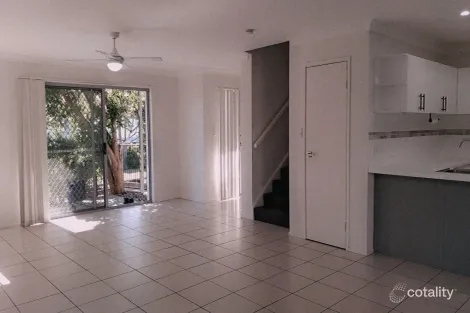Property photo of 2/2 Christopher Street Pimpama QLD 4209