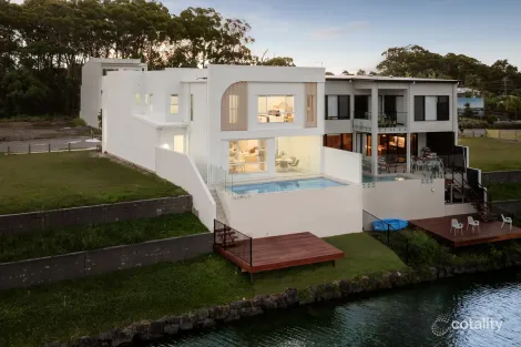 Property photo of 12 Discovery Place Maroochydore QLD 4558