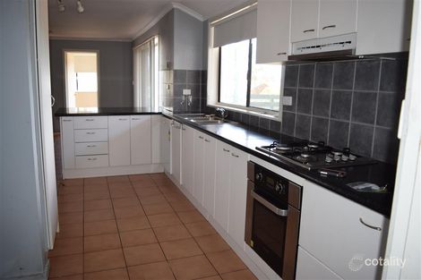 Property photo of 110 Riddell Road Sunbury VIC 3429