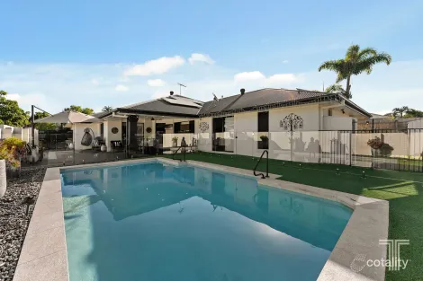 26 TUDAR PL, THORNLANDS, QLD 4164