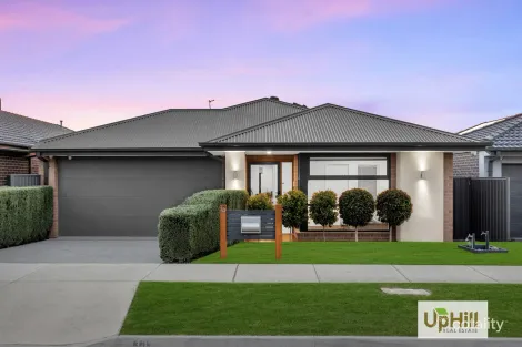 10 Adriatic Cct, Clyde, VIC 3978