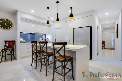 Property photo of 30 Equinox Way Fraser Rise VIC 3336