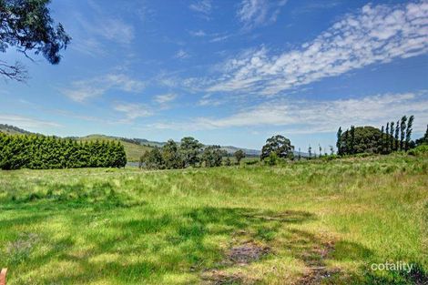 16 Staffords Rd, Lancefield, VIC 3435