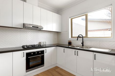 Property photo of 2/143 Rathcown Road Reservoir VIC 3073