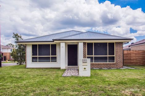 Property photo of 7 Moluccana Crescent Ropes Crossing NSW 2760