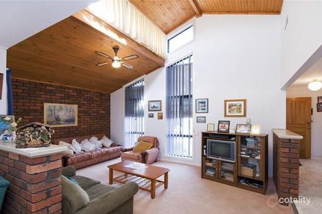 Property photo of 11 Weeden Drive Werribee VIC 3030
