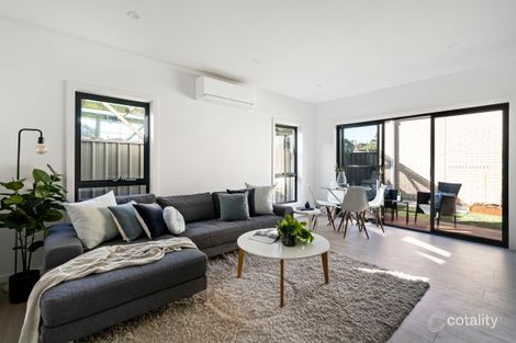 Property photo of 2/8 Lynch Road Brooklyn VIC 3012