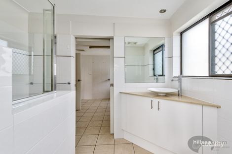 Property photo of 12 Dobell Avenue Paradise Point QLD 4216