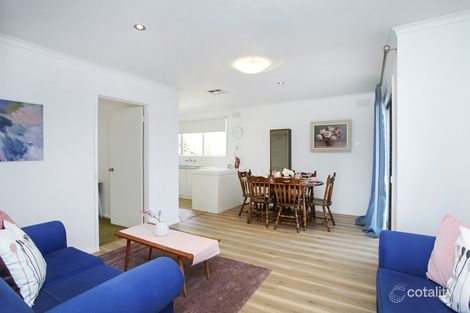 Property photo of 9 Bladen Place Gladstone Park VIC 3043