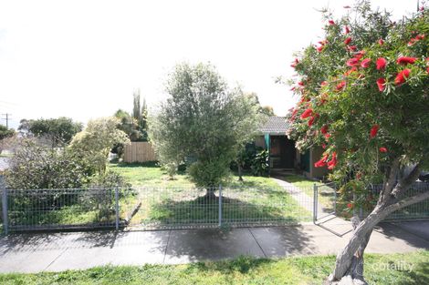 153 Solar Dr, Whittington, VIC 3219