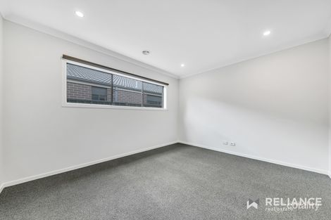 Property photo of 19 Larneuk Drive Cobblebank VIC 3338