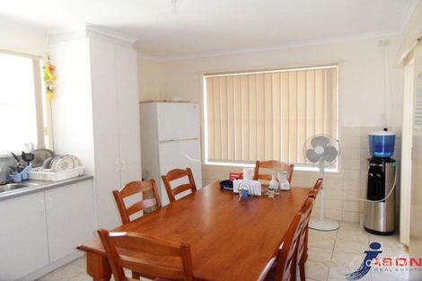 Property photo of 2 Westmere Crescent Coolaroo VIC 3048