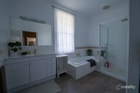 Property photo of 96 Curtis Road Wonwondah VIC 3401