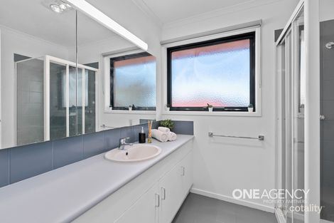 Property photo of 11 Spinningdale Close Seabrook VIC 3028