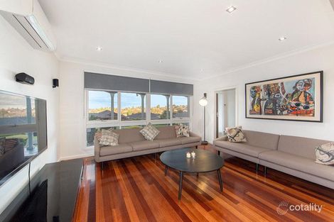 Property photo of 15 Roslyn Court Dandenong North VIC 3175