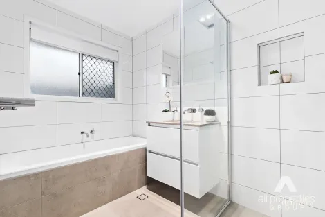 Property photo of 46 Fifth Avenue Berrinba QLD 4117