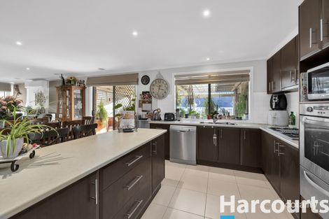 Property photo of 32 Davey Drive Drouin VIC 3818