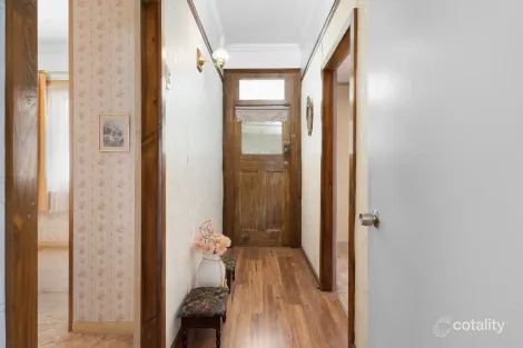 Property photo of 37 Main Coast Road Pine Point SA 5571