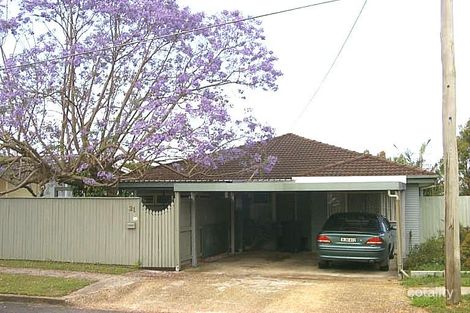 21 Pangeza St, Stafford Heights, QLD 4053