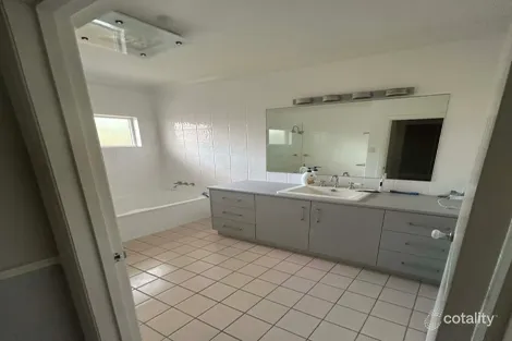Property photo of 49 Resolution Drive Bentley Park QLD 4869