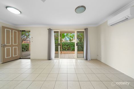 Property photo of 2/94 Bride Street Wynnum QLD 4178