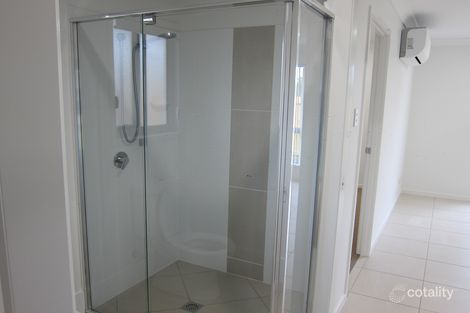 9 Sharp Cres, Branyan, QLD 4670