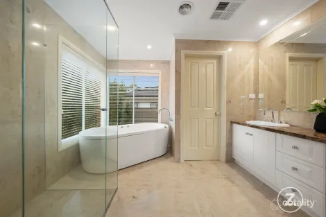 Property photo of 3 Thompson Drive Wantirna VIC 3152