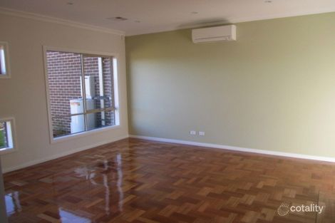 Property photo of 2/23 Stapley Crescent Chadstone VIC 3148