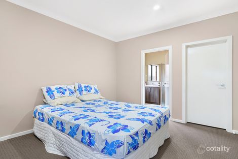 Property photo of 34 Aldergrove Parade Mickleham VIC 3064