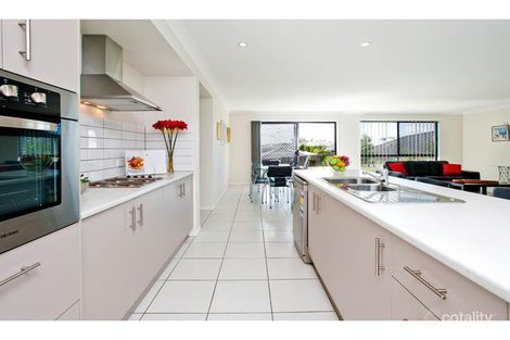 Property photo of 9 Bellinger Key Pacific Pines QLD 4211