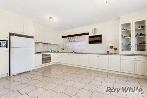 Property photo of 4 Hibiscus Avenue St Albans VIC 3021