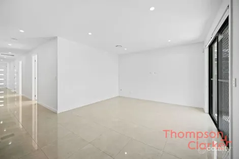 Property photo of 33 Rowcliff Circuit Lochinvar NSW 2321