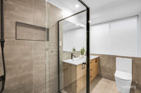Property photo of 10 Bootie Court Endeavour Hills VIC 3802