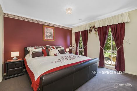 Property photo of 5 St Cloud Court Cranbourne North VIC 3977