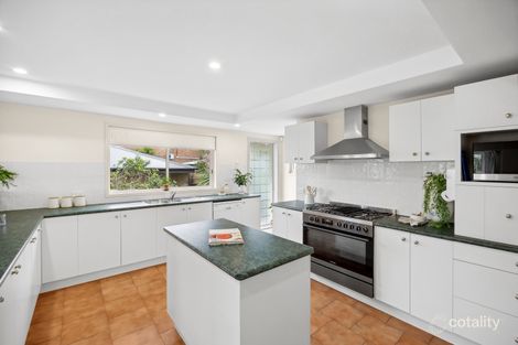 Property photo of 51 Roscommon Crescent Killarney Heights NSW 2087