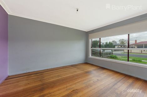 Property photo of 11 Tasman Avenue Deer Park VIC 3023