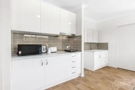 Property photo of 236 Stradbroke Avenue Wynnum QLD 4178