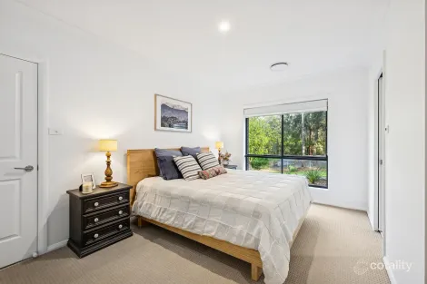 Property photo of 46 Green Parade Valley Heights NSW 2777