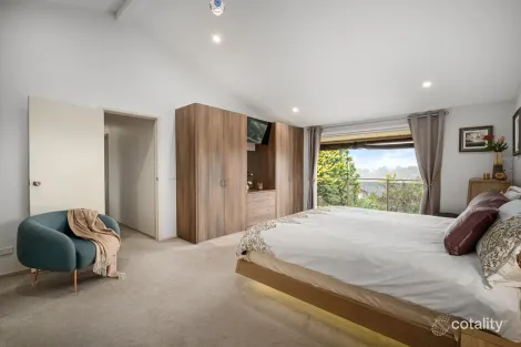 Property photo of 1 Piron Place Woronora Heights NSW 2233
