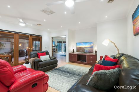 Property photo of 16 Champagne Grove Narre Warren South VIC 3805