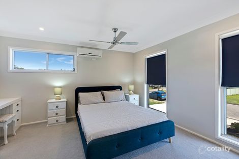 Property photo of 17 Yimbala Street Killarney Vale NSW 2261
