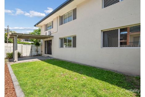 Property photo of 1/3 Honeysuckle Street Mansfield QLD 4122