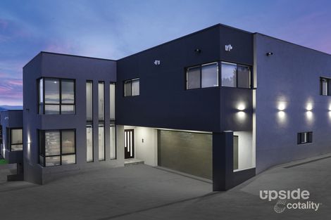 Property photo of 30 Carlyle Close Dapto NSW 2530
