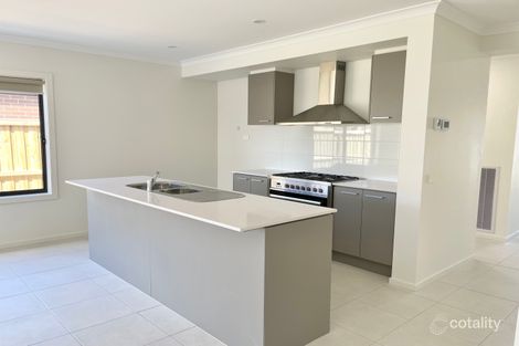 14 Homeland Way, Armstrong Creek, VIC 3217