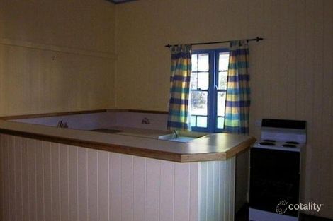 Property photo of 128 Stuart Street Mount Lofty QLD 4350