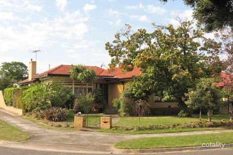 16 Red Hill Rd, Springvale, VIC 3171