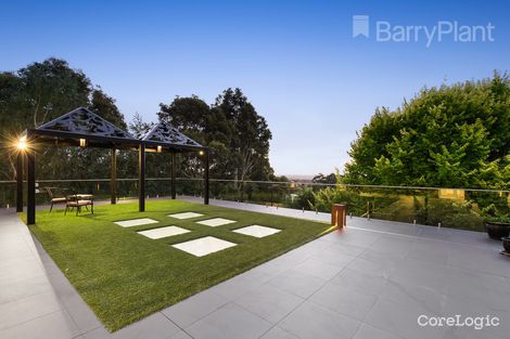 Property photo of 18 Casey Drive Berwick VIC 3806